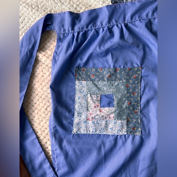 SOLD-Vintage quilted apron 🦋 - Picture 6 of 9